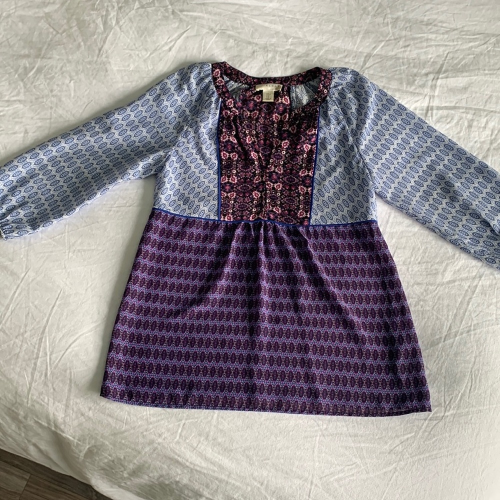 Nice light colorful Kenar blouse. Perfect for spring/summer.
